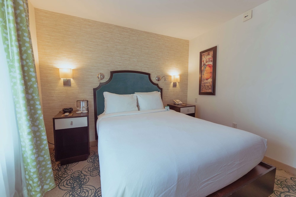 Hotel Skyler Syracuse, Tapestry Collection by Hilton 12/42