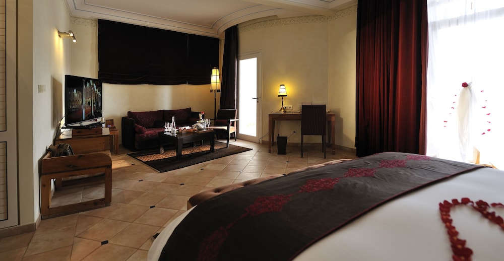 جناح تنفيذي بسرير كينج بإطلالة على البحر، Le Medina Essaouira Thalassa Sea & Spa - MGallery Collection 7/10
