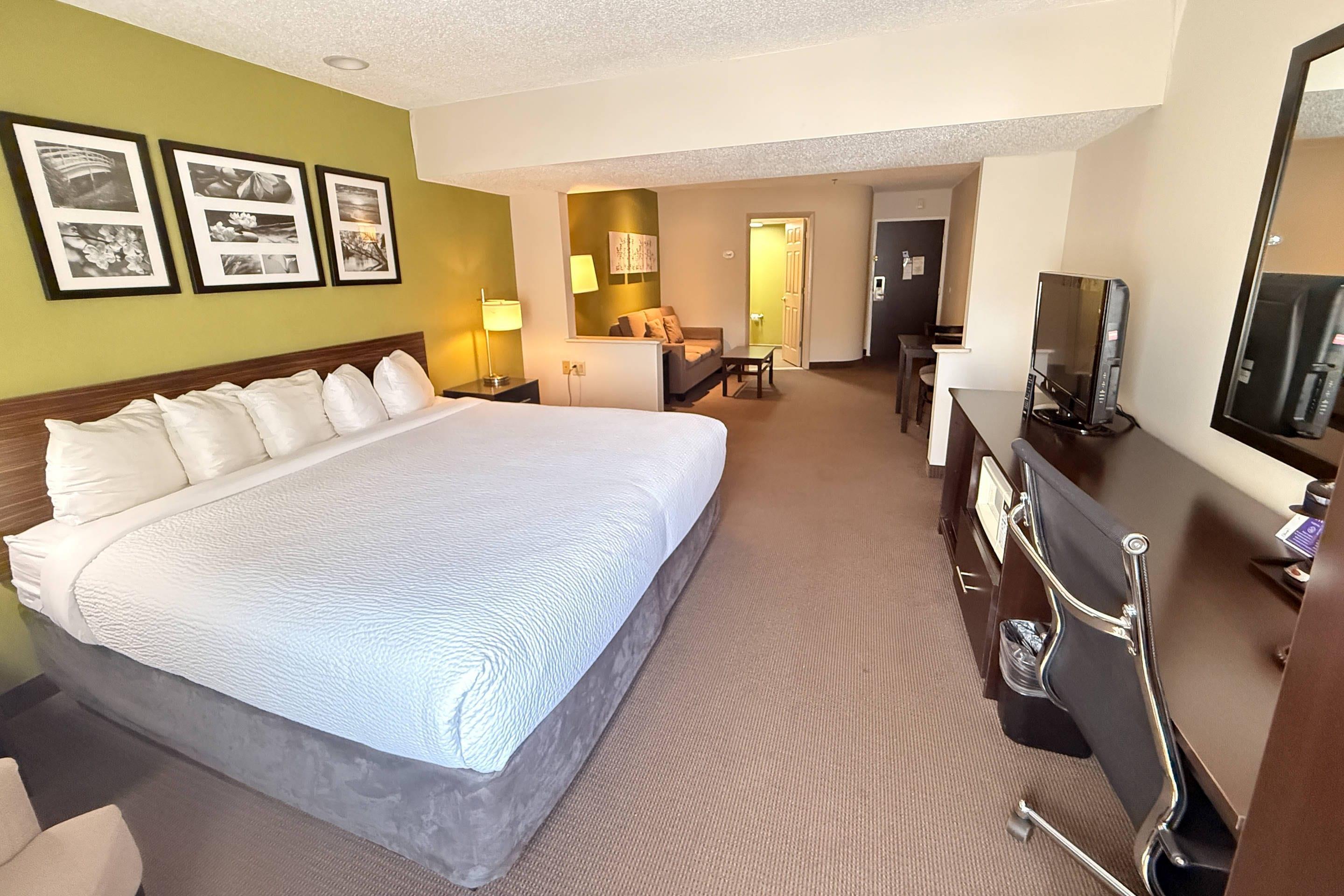 Upgrade, Suite, King Bed