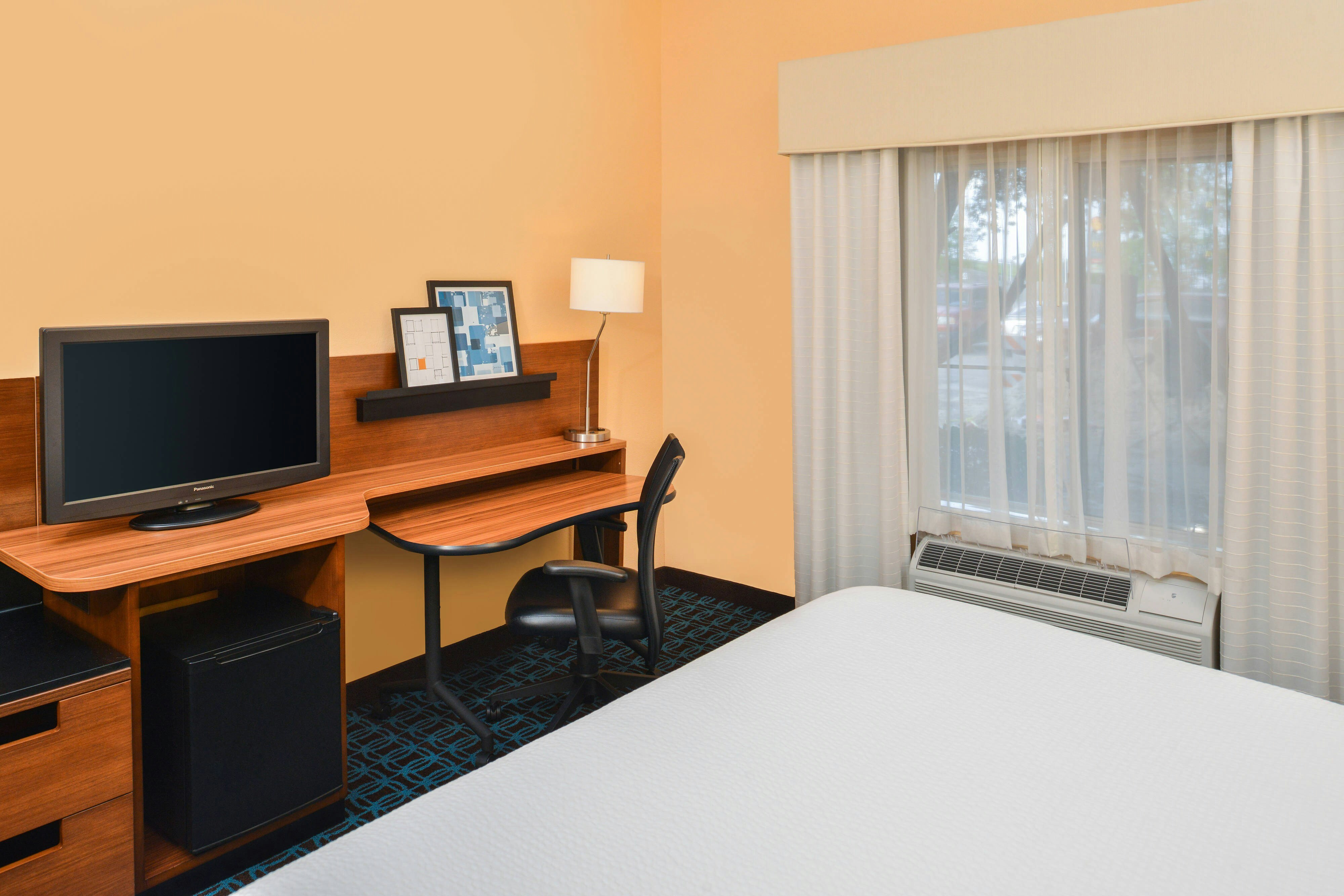 Fairfield Inn and Suites Beaumont 22/25
