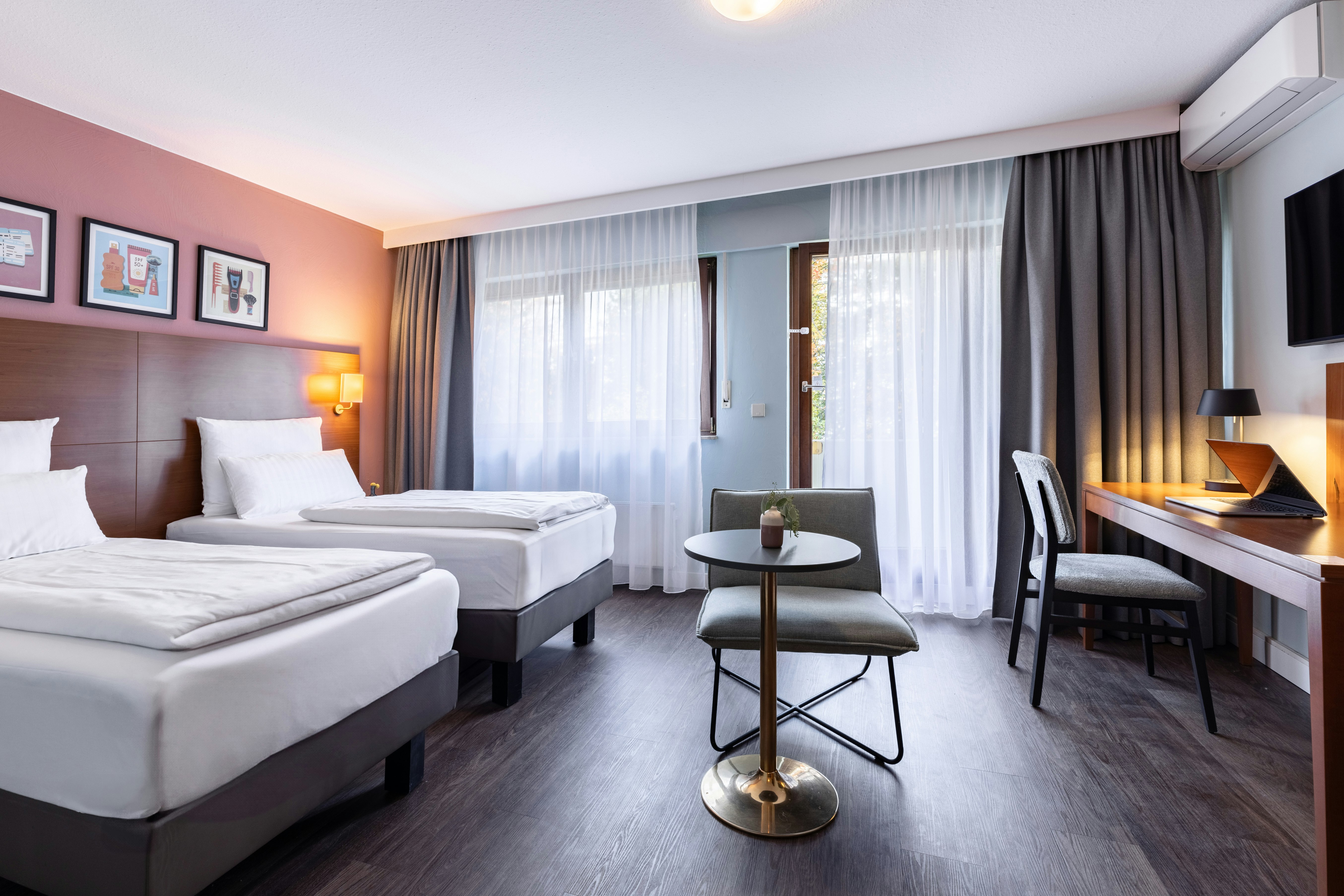 STANDARD, TWIN BEDS