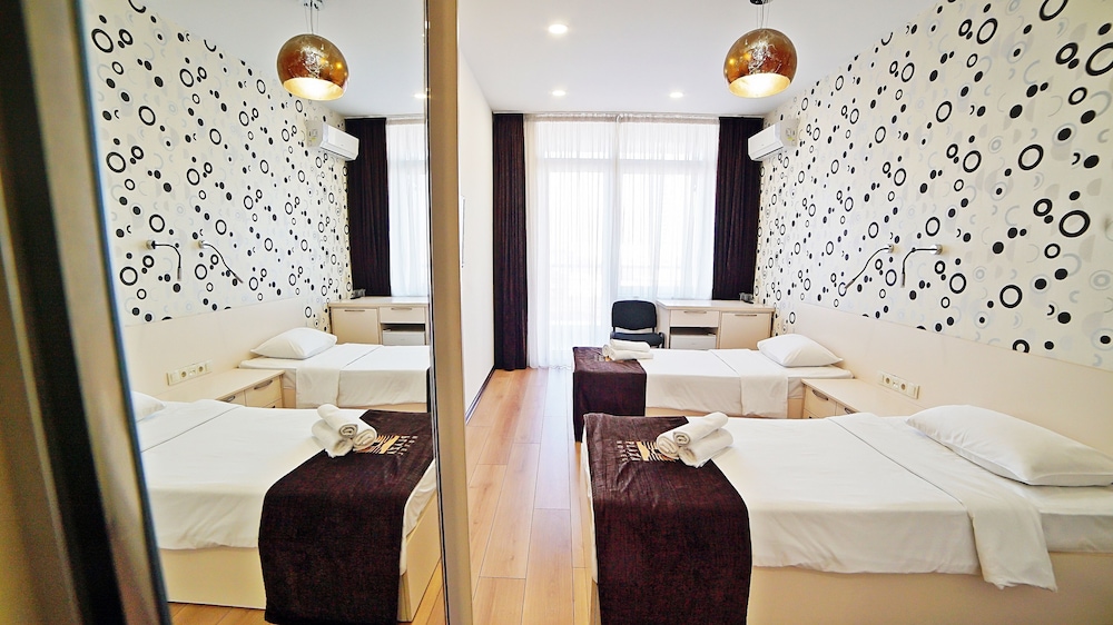 Mardi Plaza Hotel 37/50