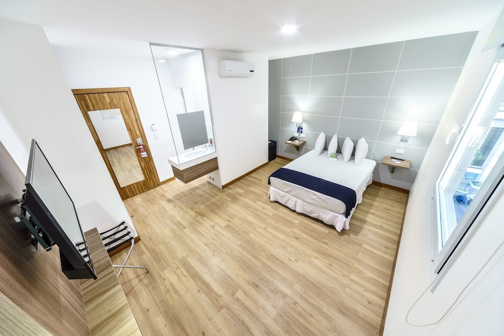 Hotel Lp Equipetrol 25/61