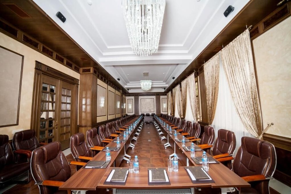 The Plaza Hotel Almaty 59/61