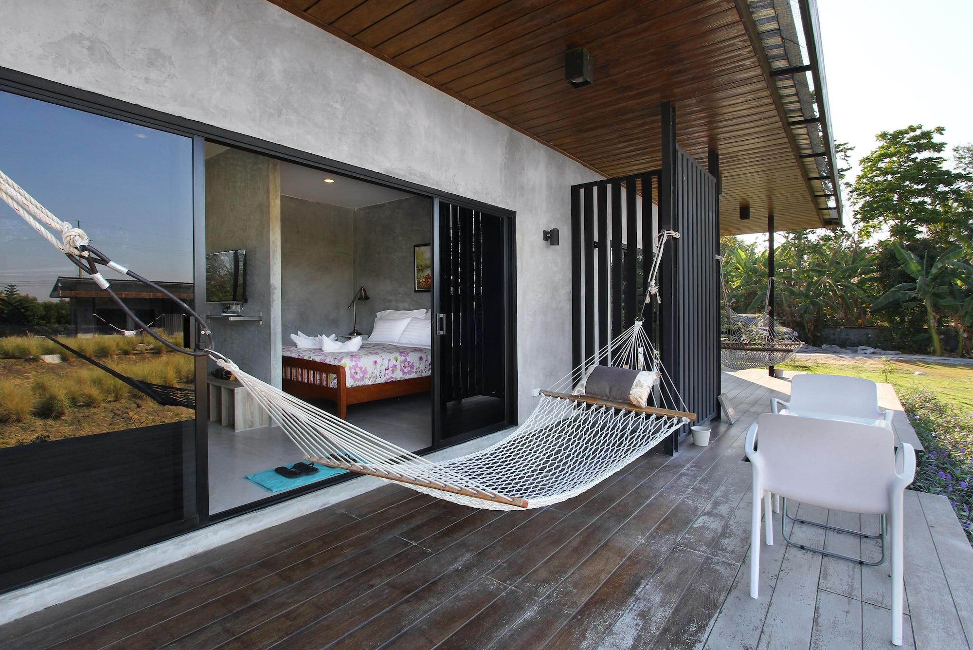 White Knot Khao Yai 44/50