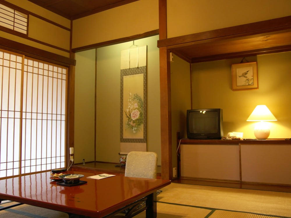 Kinokuniya Ryokan 6/29