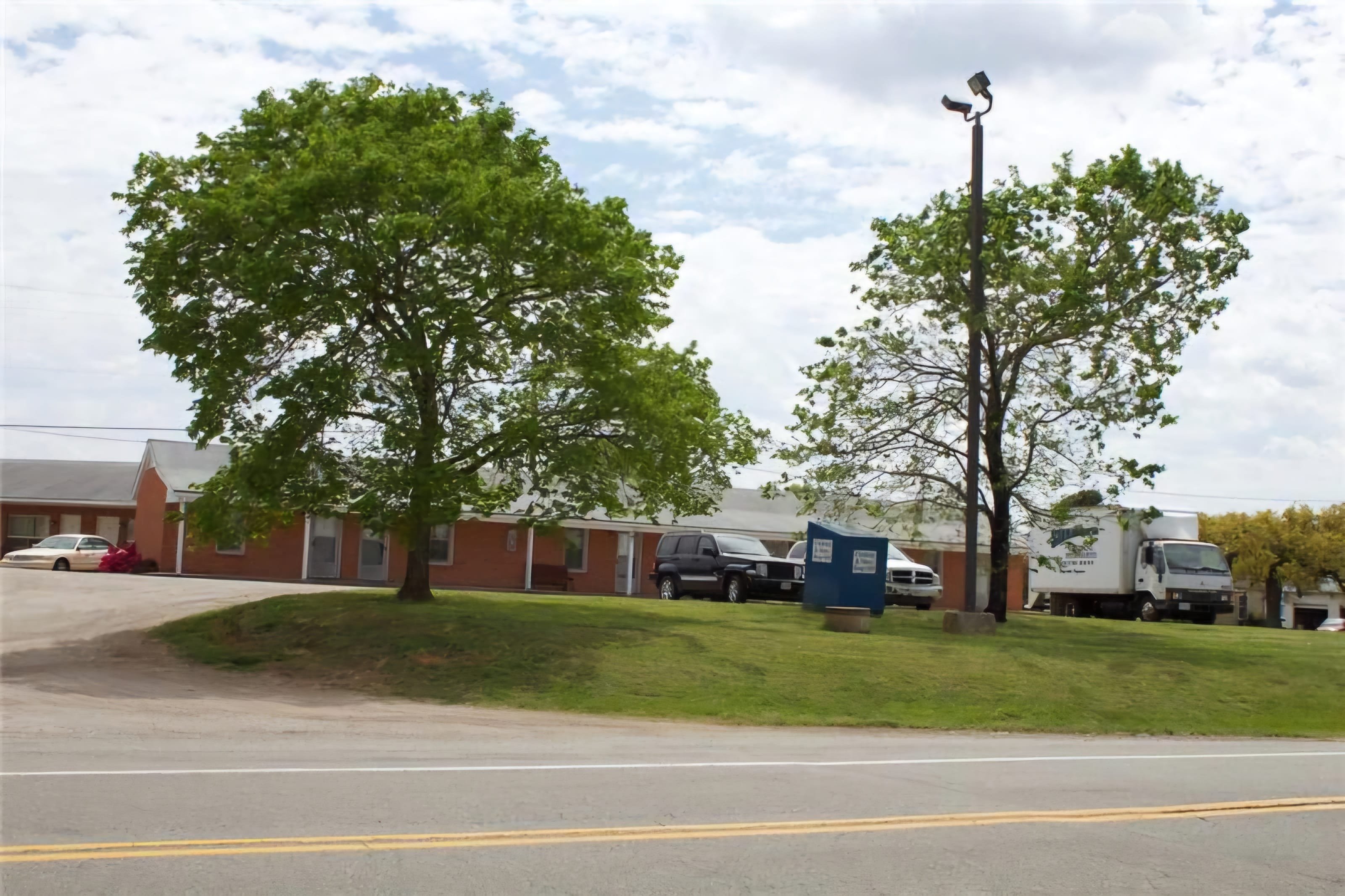 Sheldon's Motel by OYO Keysville Near Hwy 360 20/23