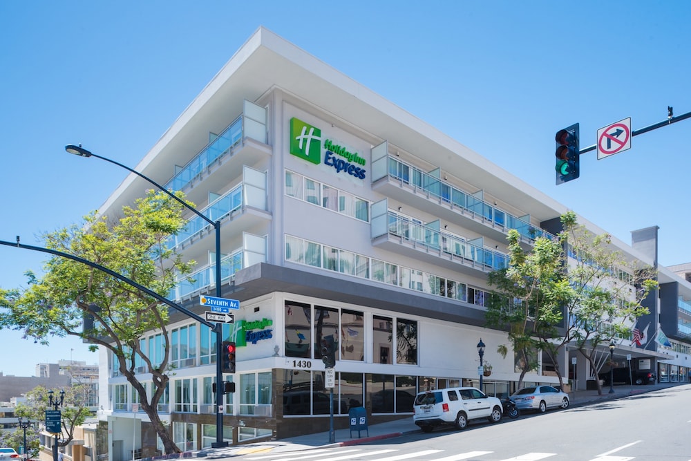 Holiday Inn Express San Diego Downtown 1/56