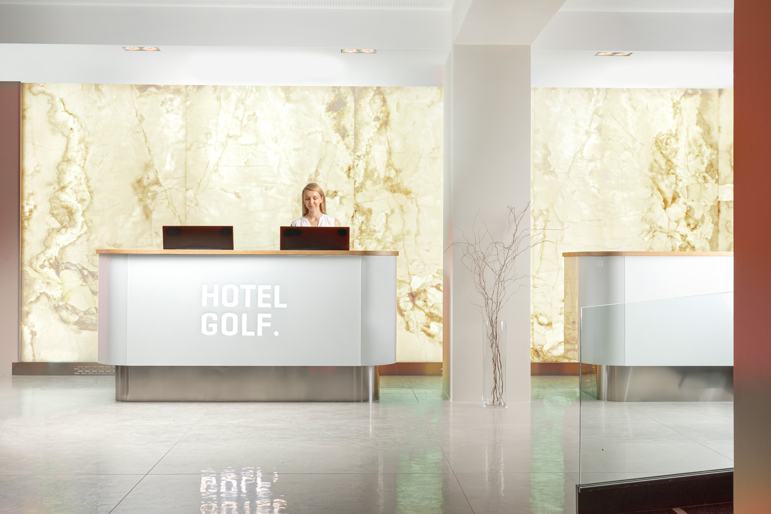 HOTEL GOLF DEPANDANCE 8/21