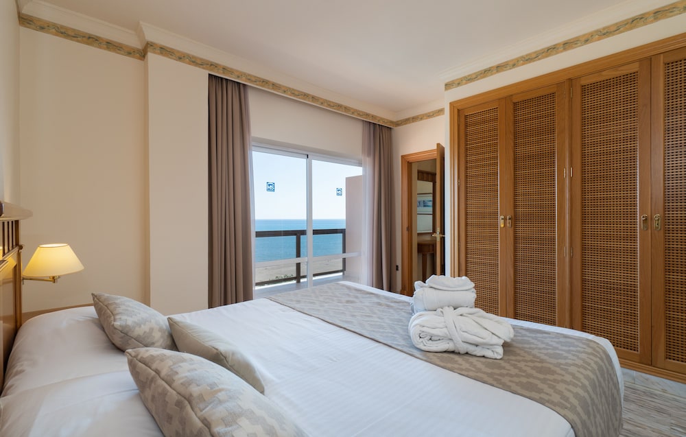 SUPERIOR, DOUBLE BED, SEA VIEW, TERRACE