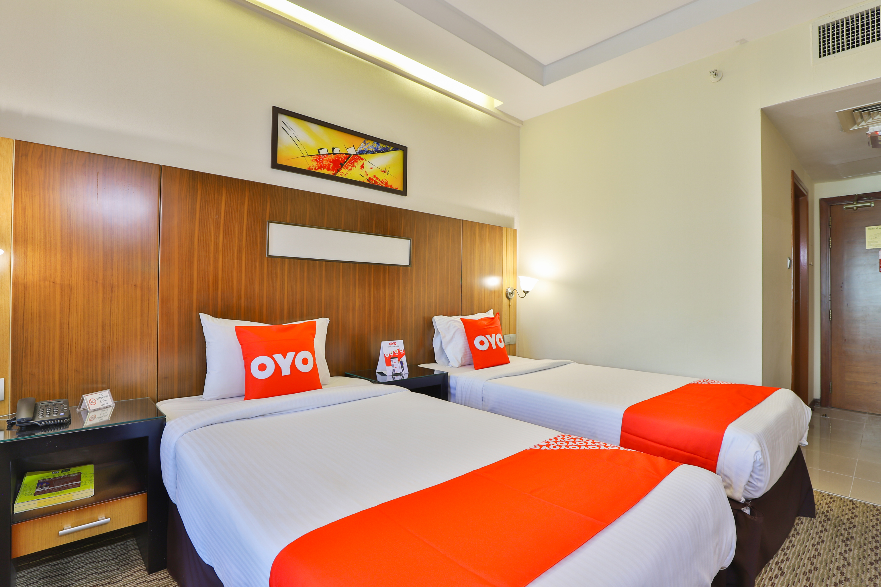 STANDARD TWIN ROOM
