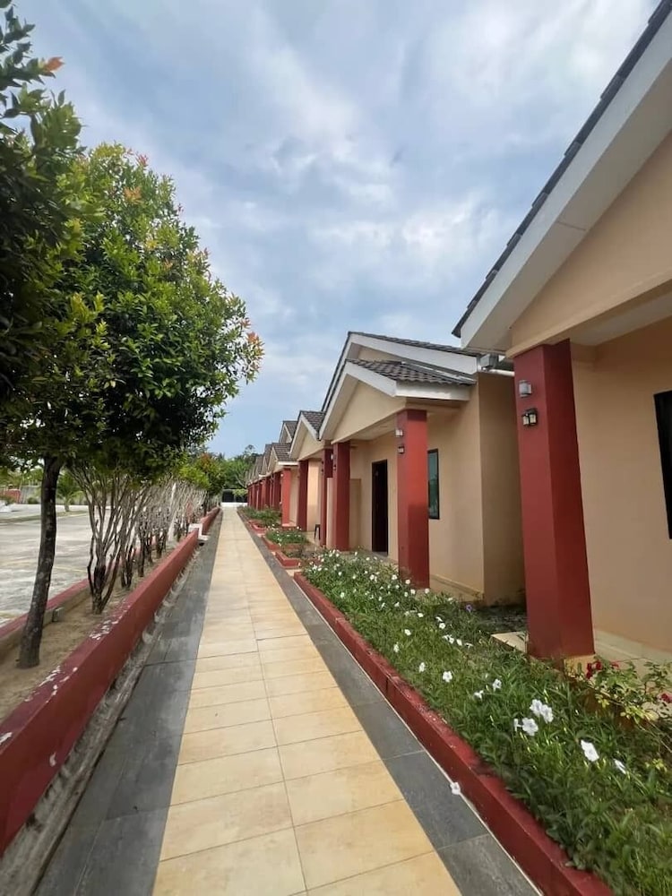 OYO 795 Nahdhoh Langkawi Resort 49/63