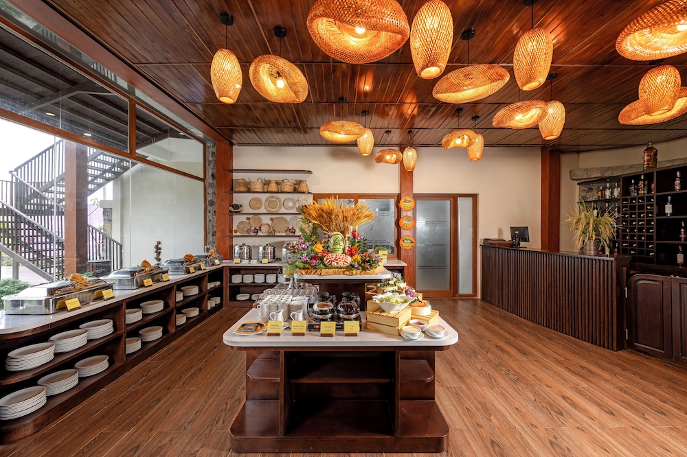 Athena Premier Resort Ninh Bình 25/50