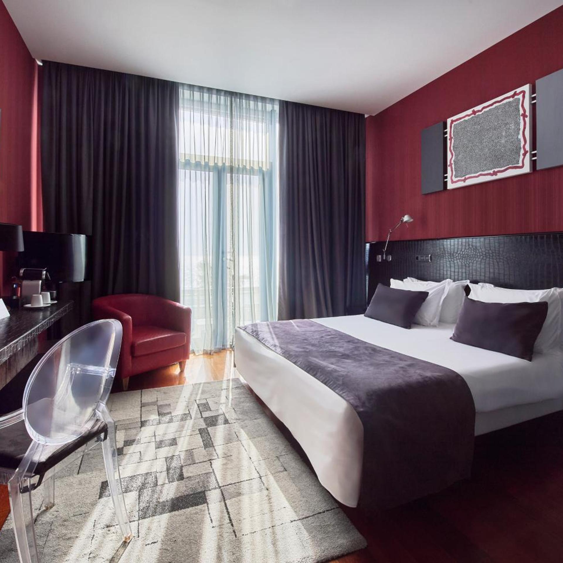Deluxe, Twin Beds
