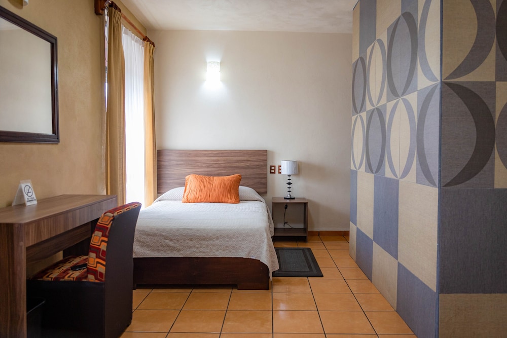 Hotel Estefania 16/45