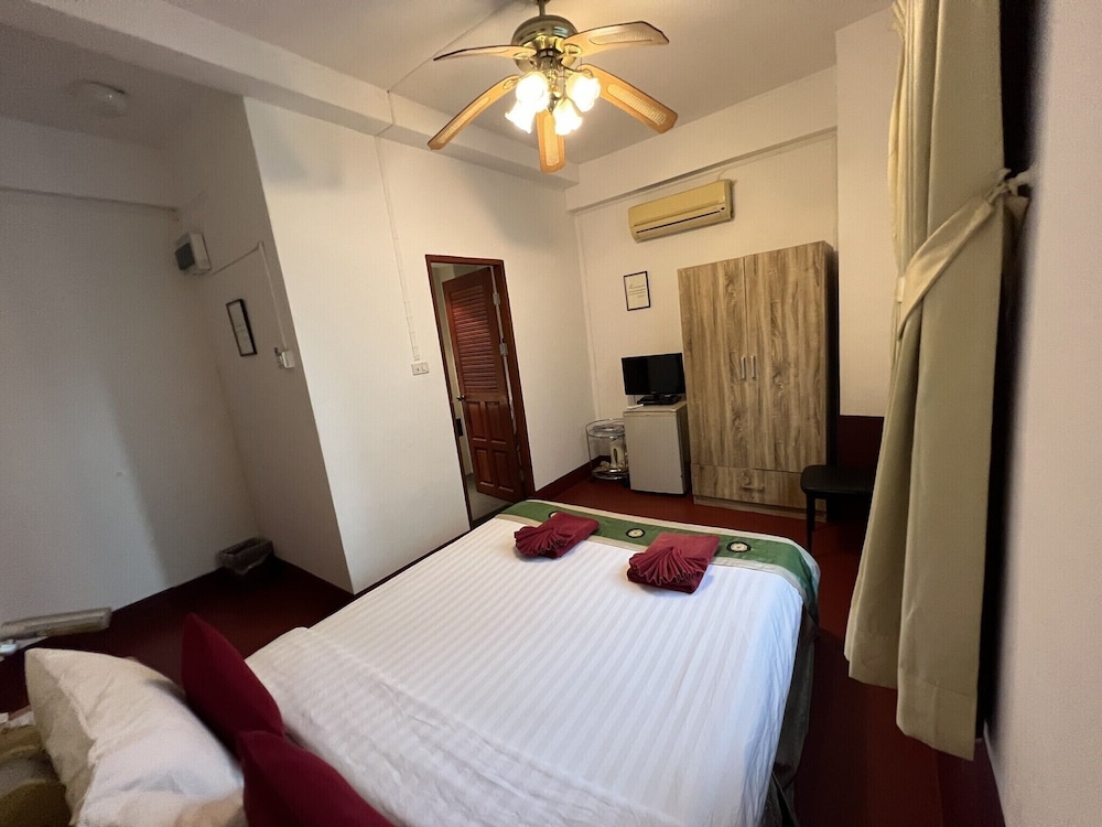 Aquarius Gay Guesthouse & Sauna 28/59