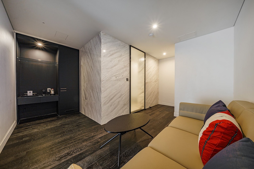 Hotel Amare 50/69