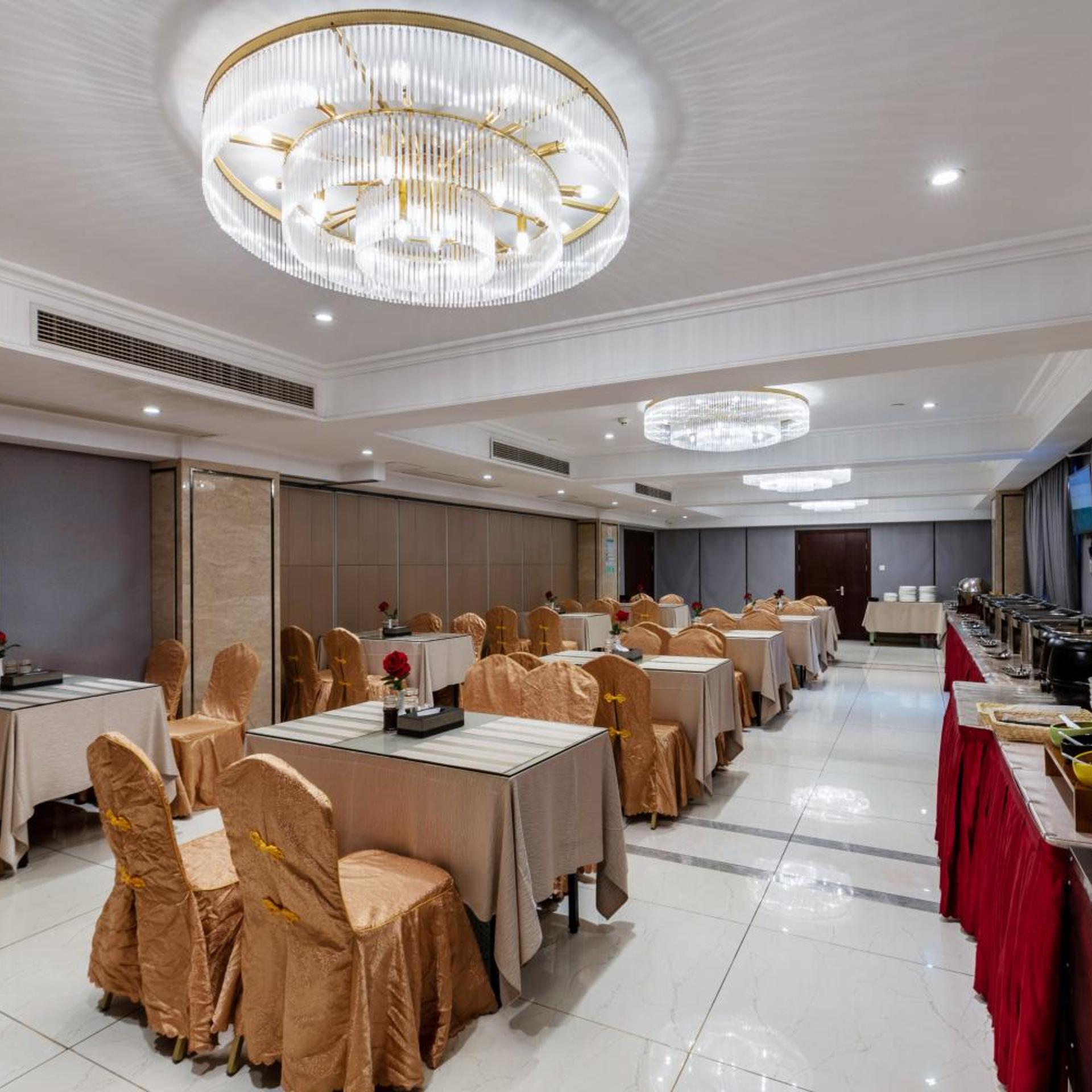 Huzhou Wealth Hotel 30/50