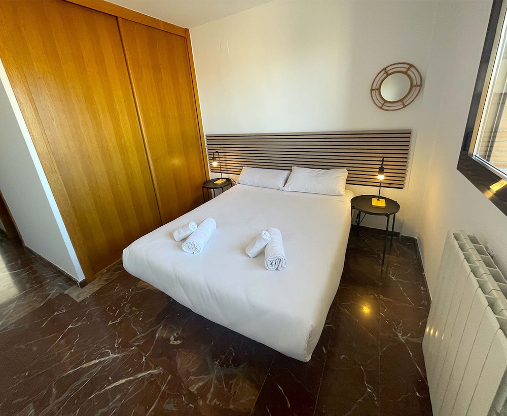 APARTAMENTOS EL PILAR 3000 4/34