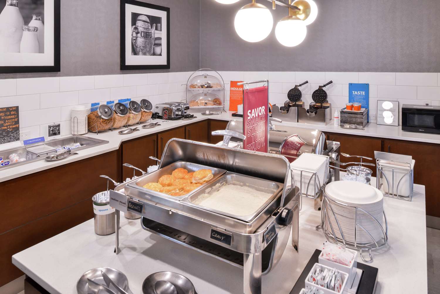 restaurant cafeteria