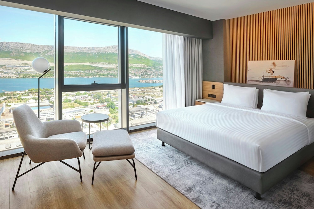 AC Hotel Split 20/79