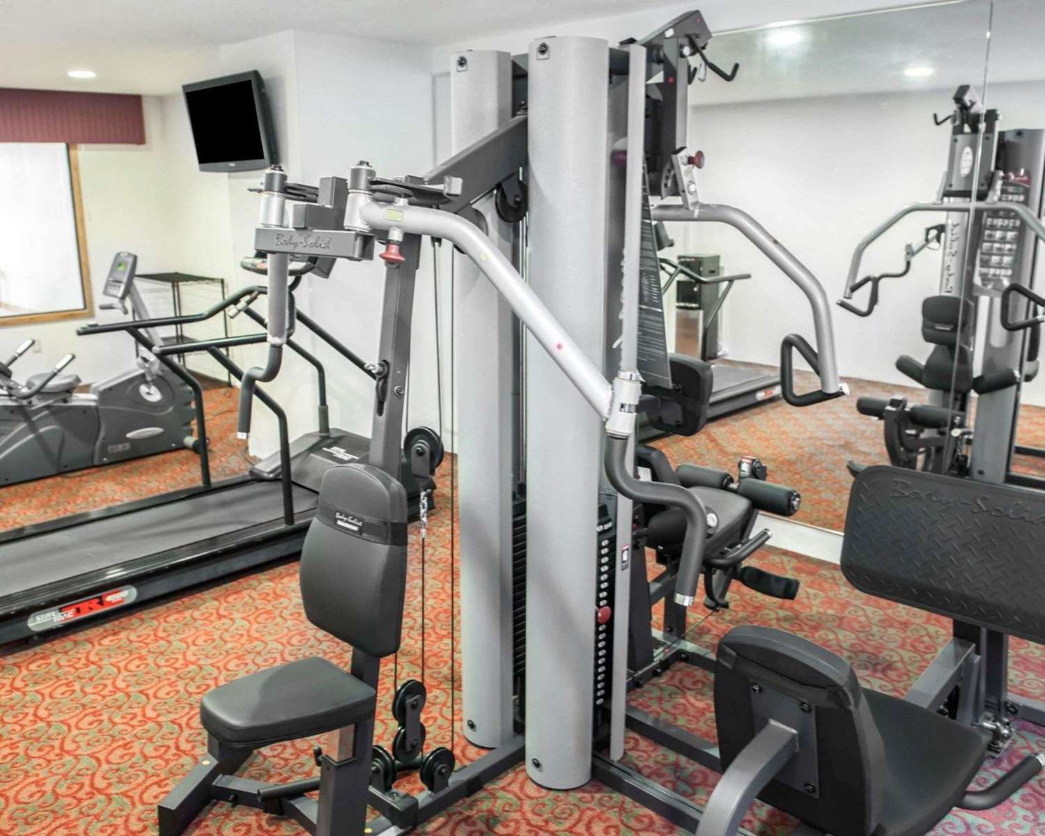 Lafayette Inn & Suites 25/48