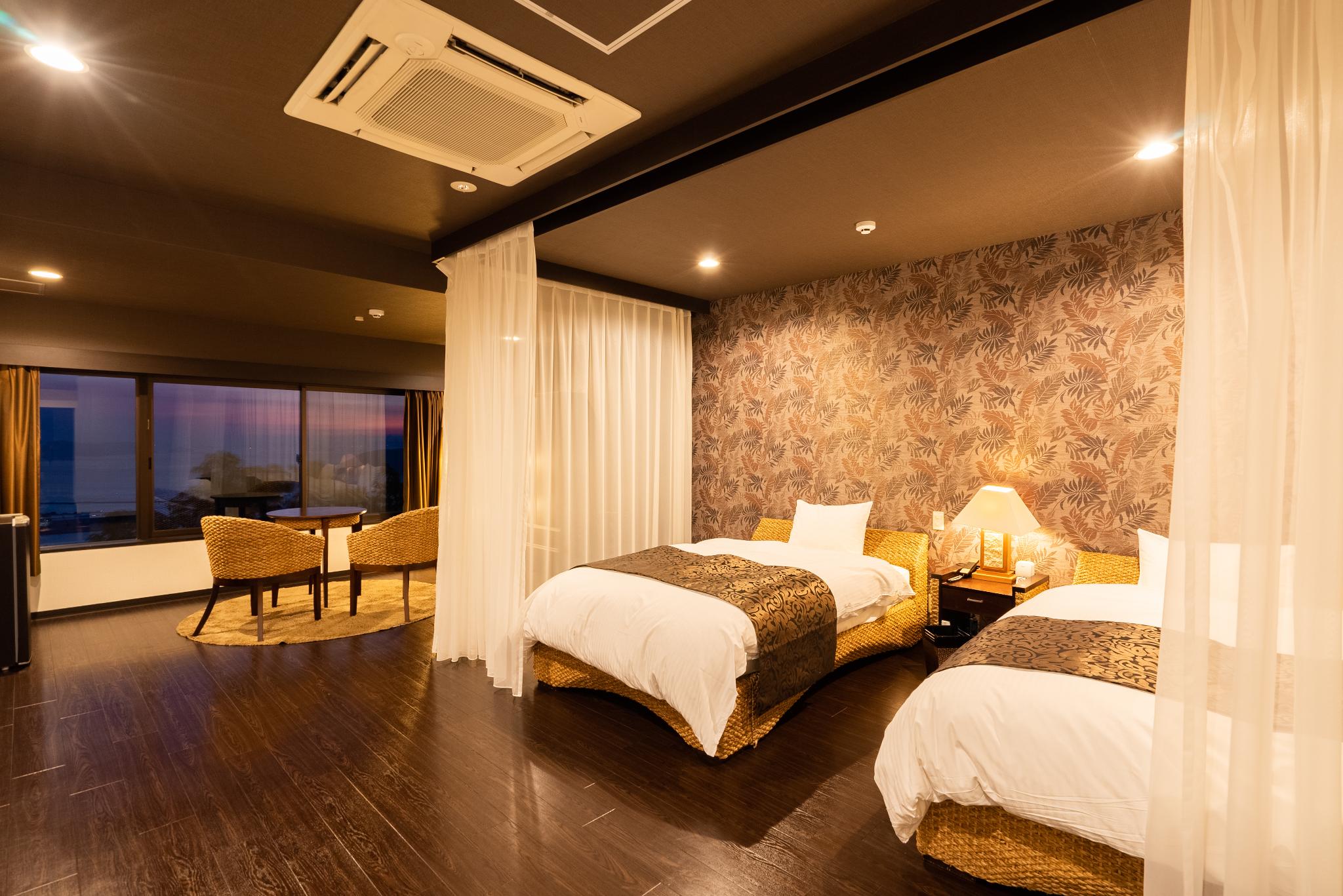 Special, Canopy, Deluxe, Suite, Twin Beds, Ocean View, Night View