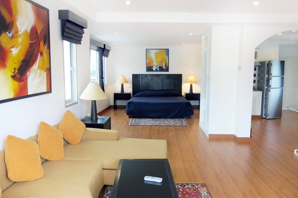 The Orchid Kathu Heights Serviced Apartment 21/37