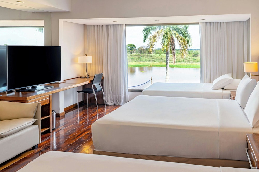 Premier, 2 Queen Beds