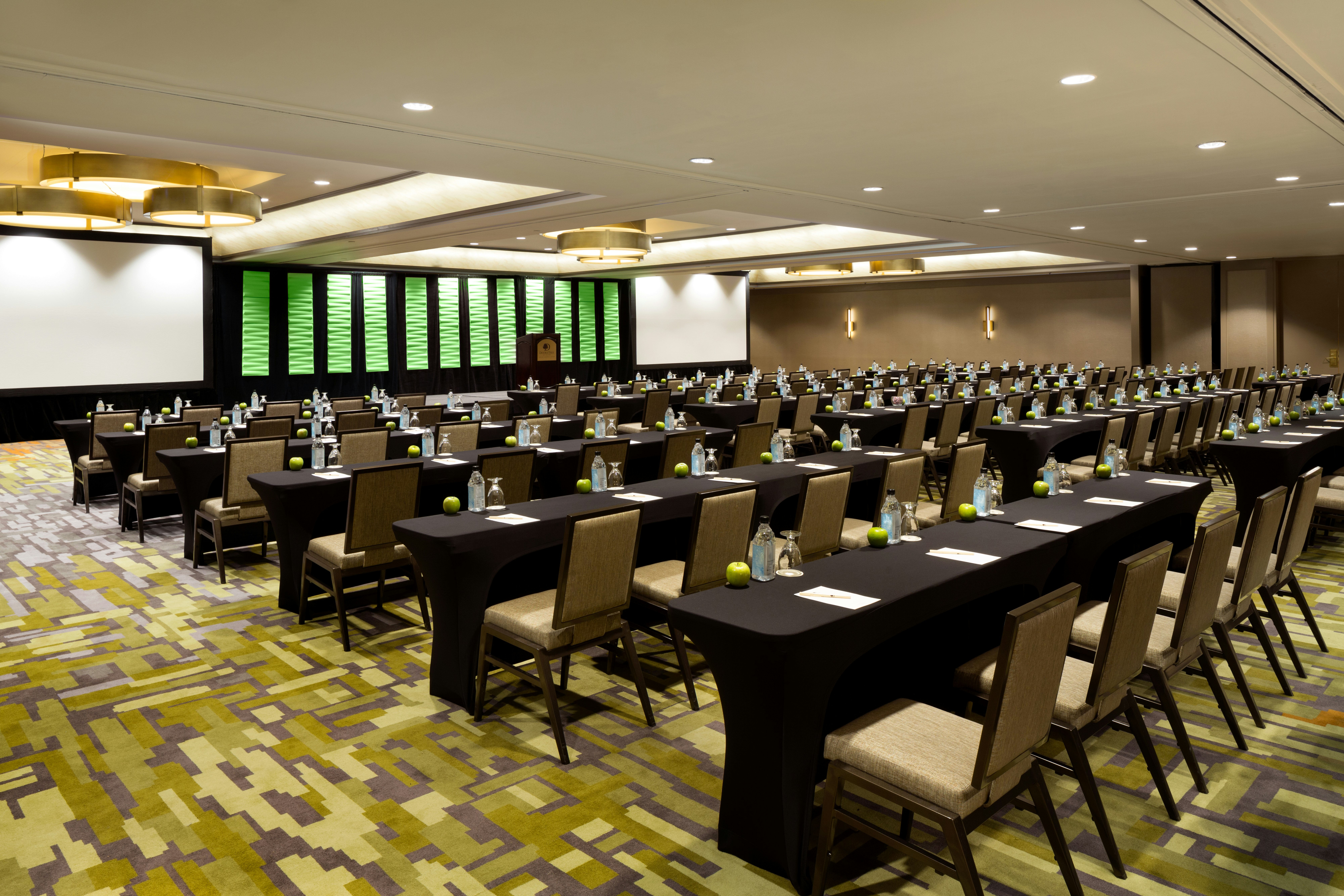 DoubleTree by Hilton Hotel Dallas - Campbell Centre 64/68