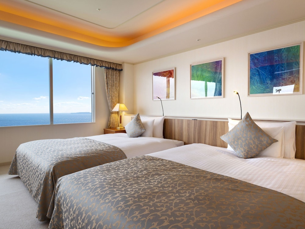 Horizon, Deluxe, Family, 2 Queen Beds