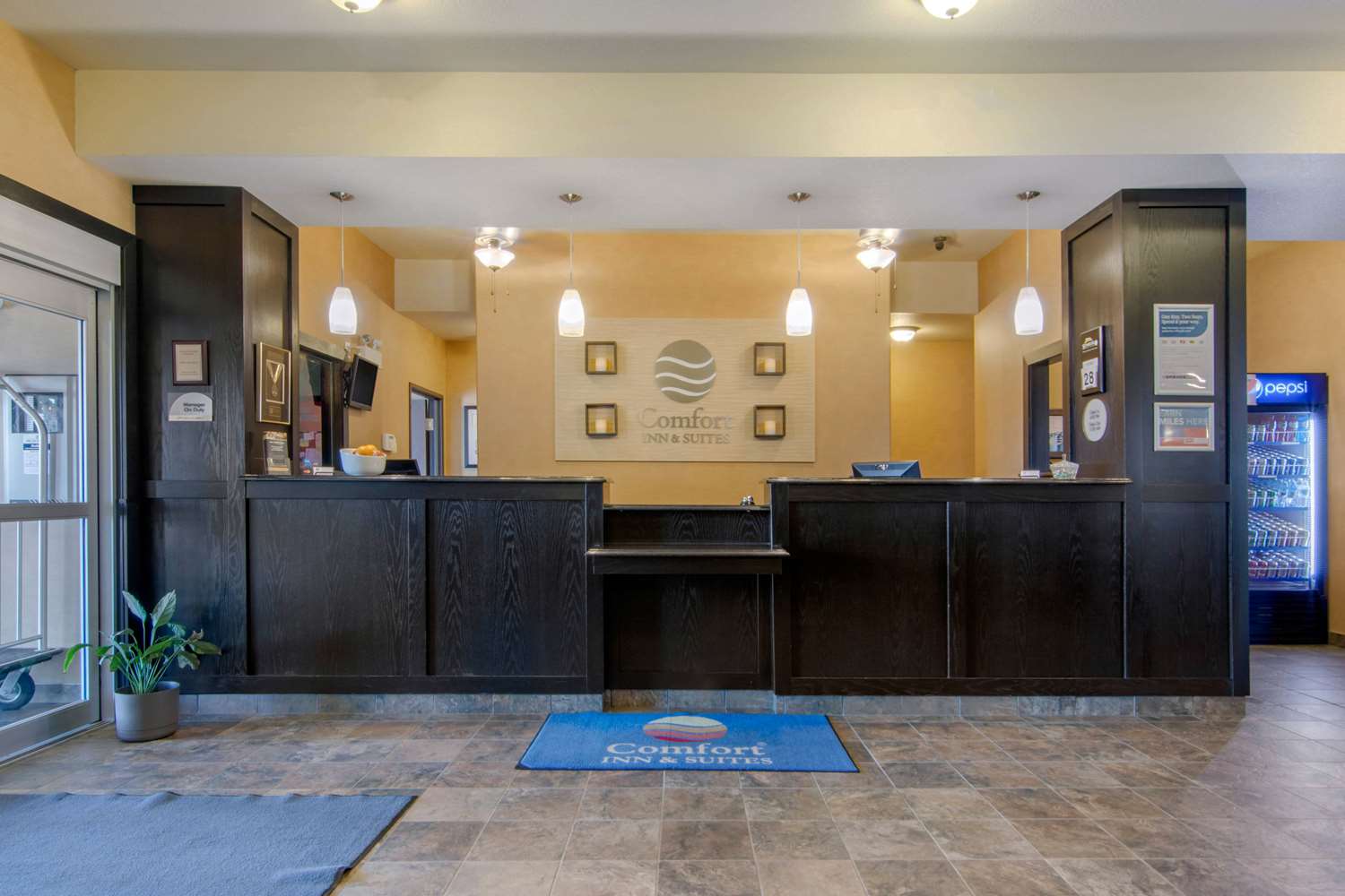Comfort Inn & Suites Virden MB 4/13