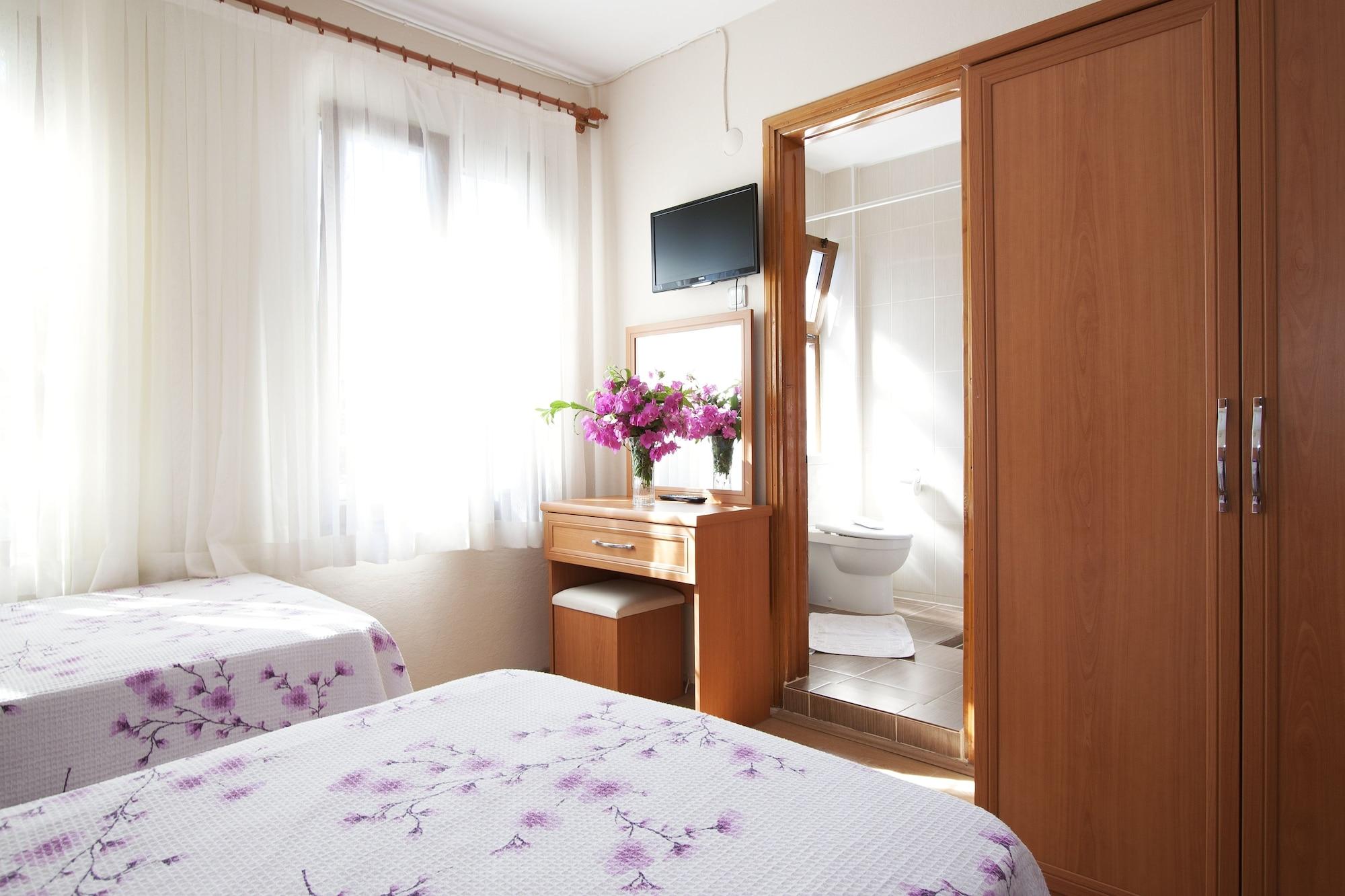 Yalcin Hotel 16/63