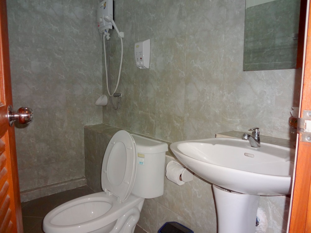 Ngamta Hotel 13/65