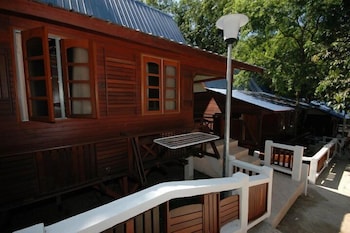 Shari-La Island Resort 4/28