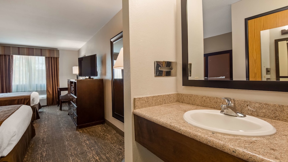 Best Western Plus Vineyard Inn 15/45