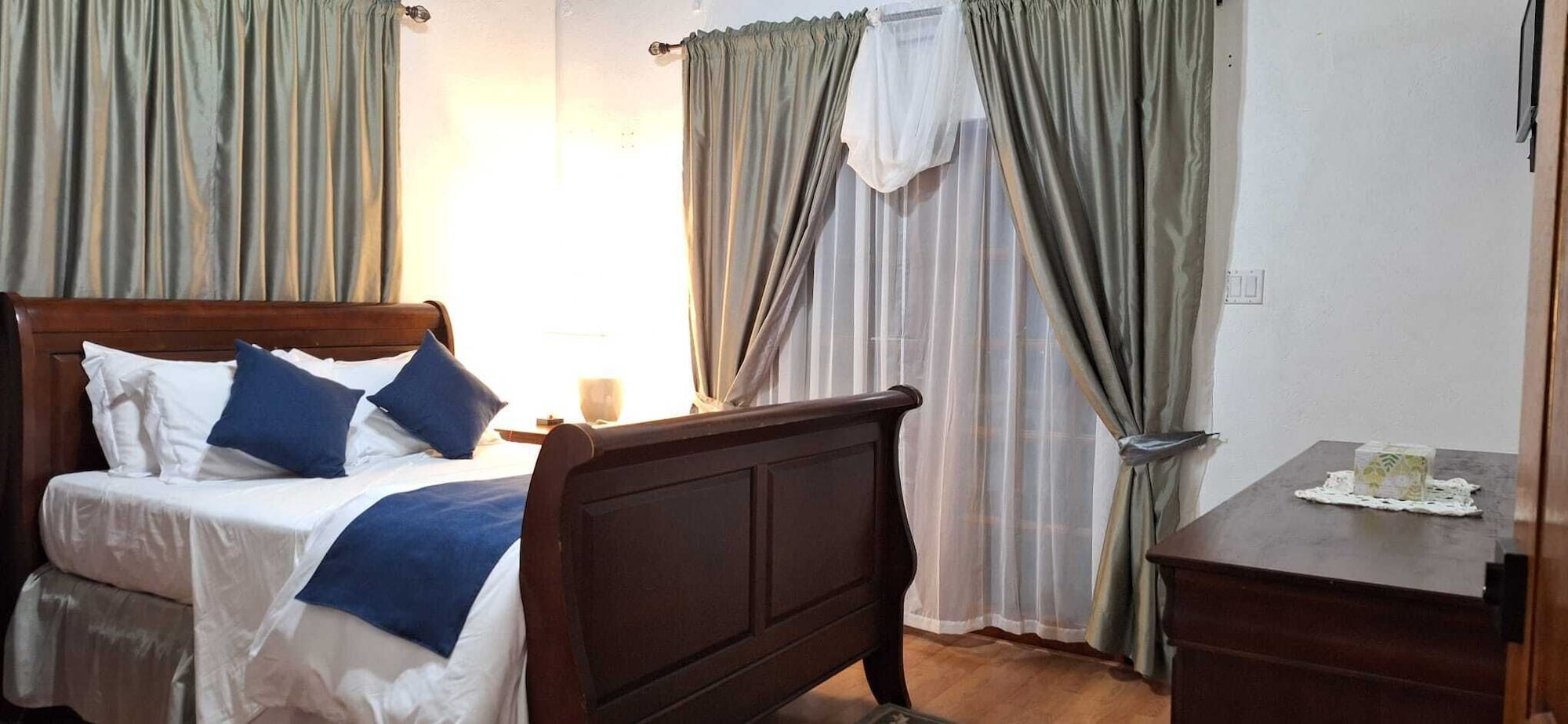 3 Bedrooms, Villa, 1 Double and 2 Queen Beds, Ocean View