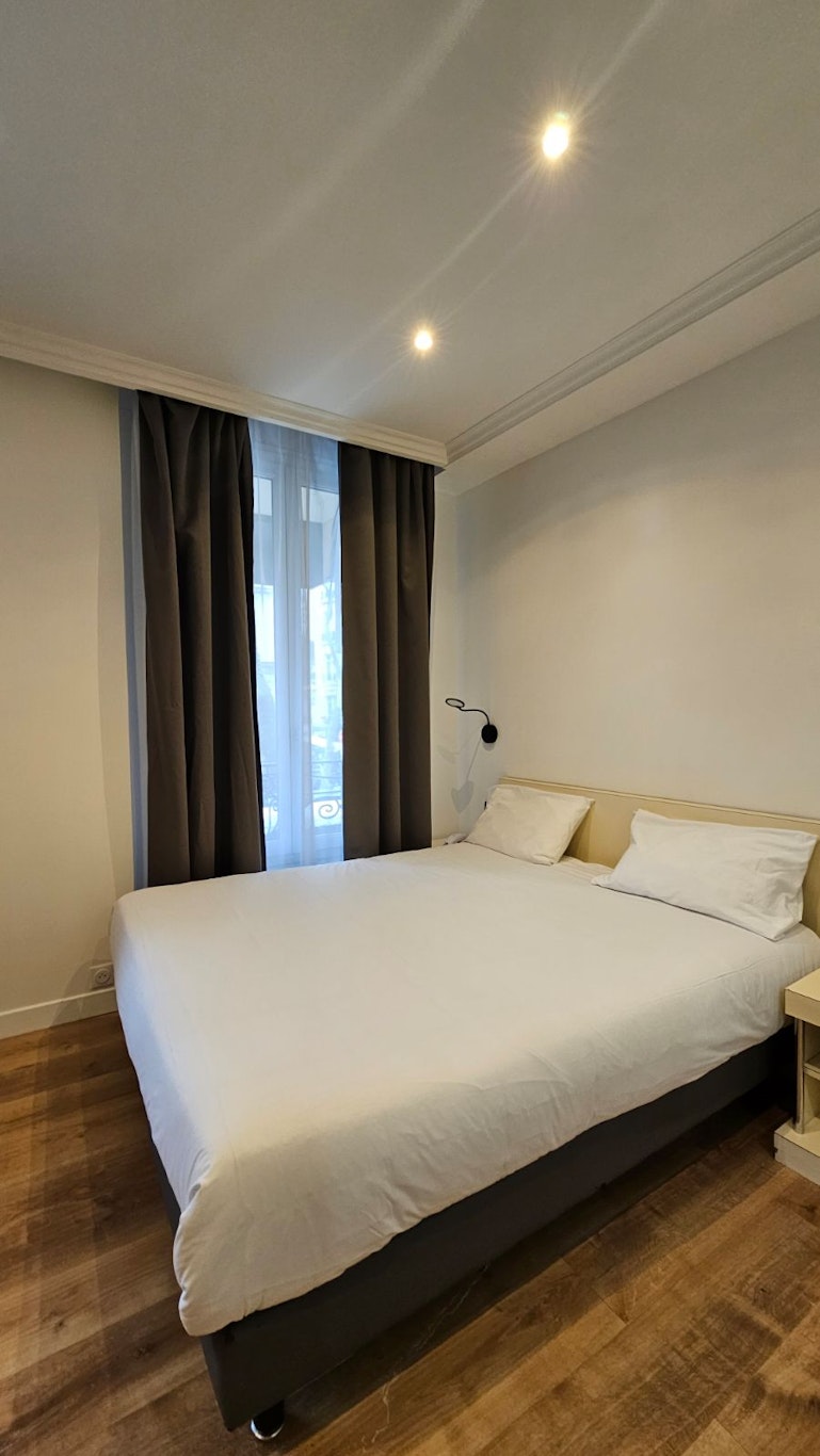 PANAM HOTEL PARIS GAMBETTA (ex Superhotel) 14/50