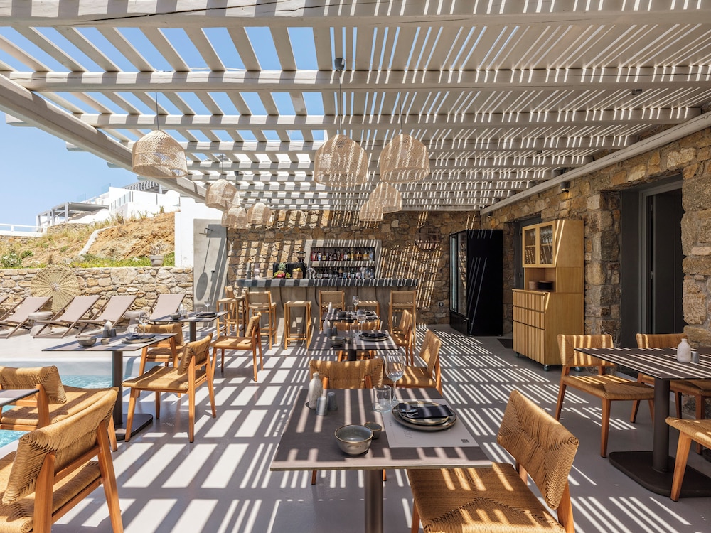 Mykonos Residence Villas & Suites 34/48