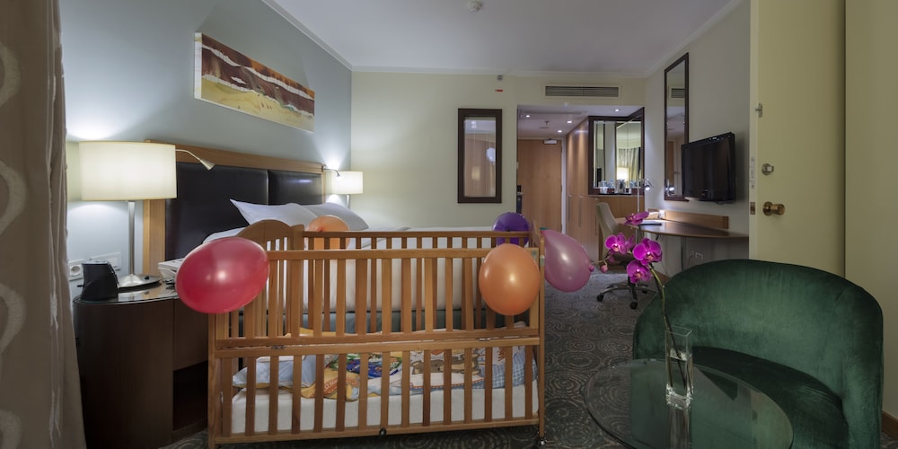 Mersin Hiltonsa Hotel 57/82