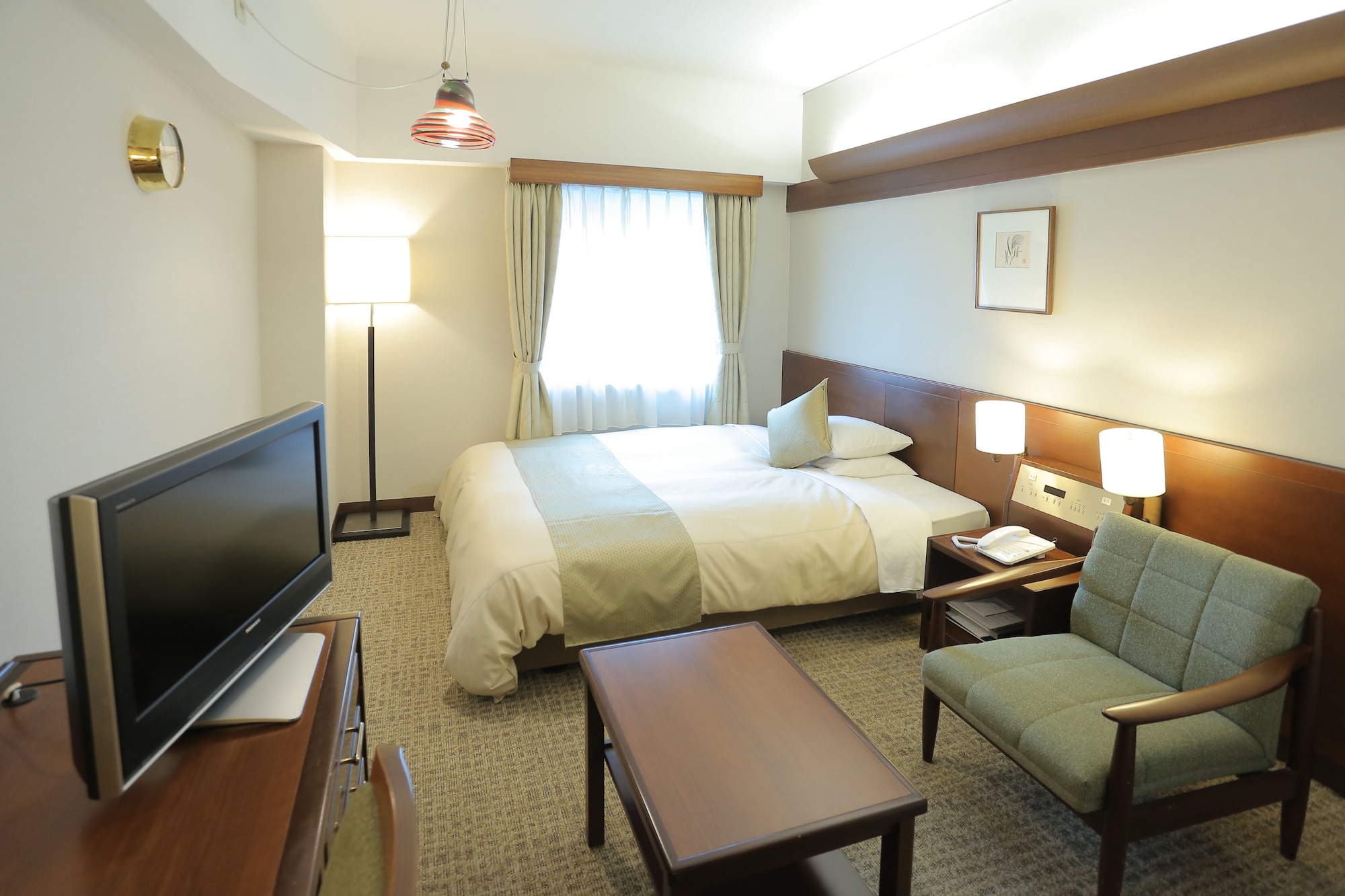 ROOM, DOUBLE BED