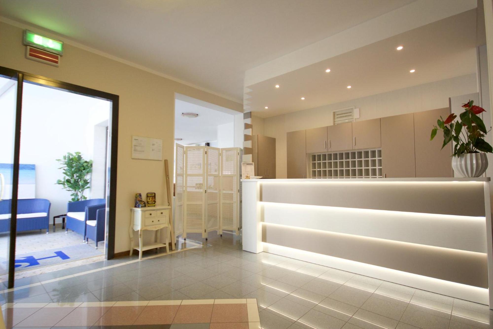 Hotel Serenella 8/60