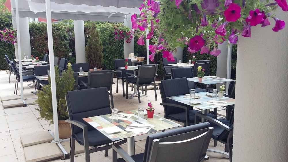 Cottage Logis Hotel-Restaurant 38/57
