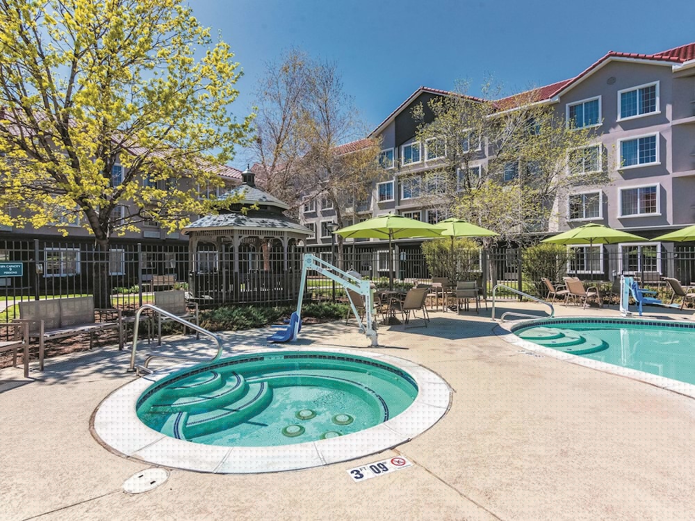 La Quinta Inn & Suites by Wyndham Denver Tech Center 1/52