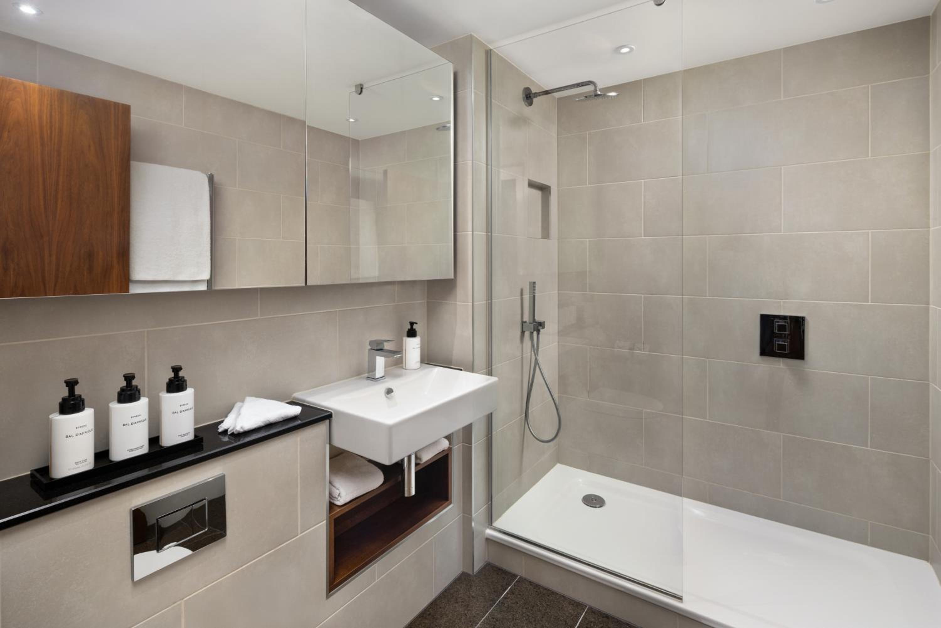 Studio, Suite, Apartment, King Bed