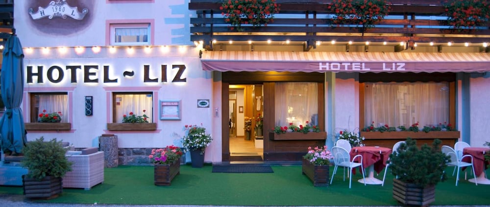 HOTEL LIZ 1/50