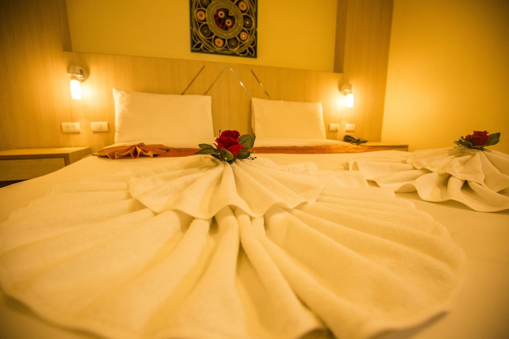 The Cocoon Patong 44/50