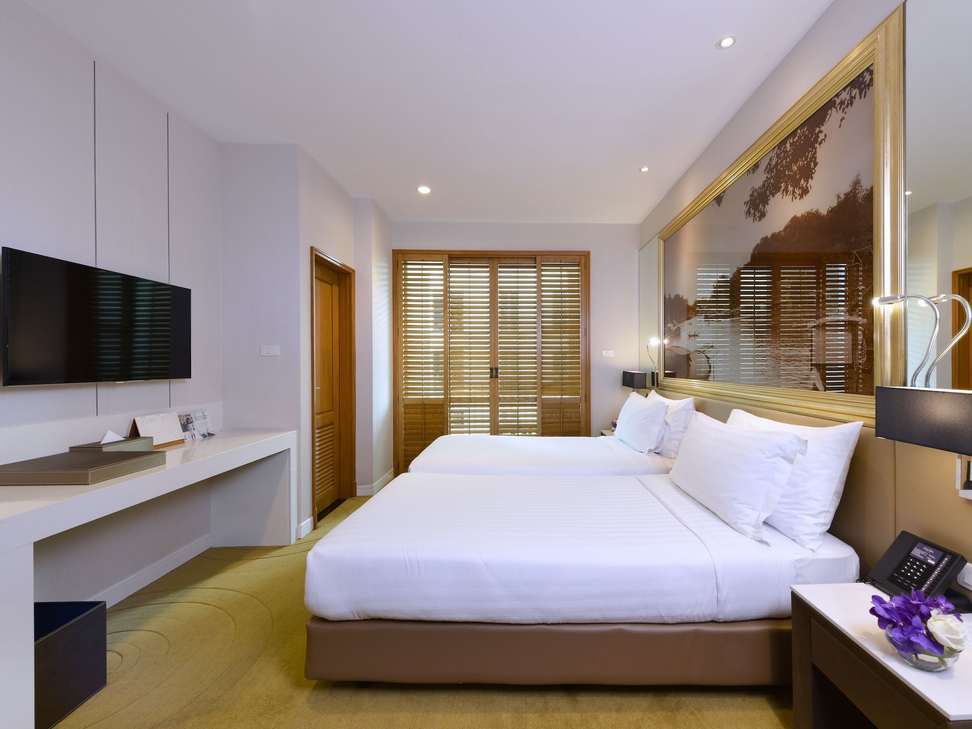 JUNIOR BALCONY SUITE
