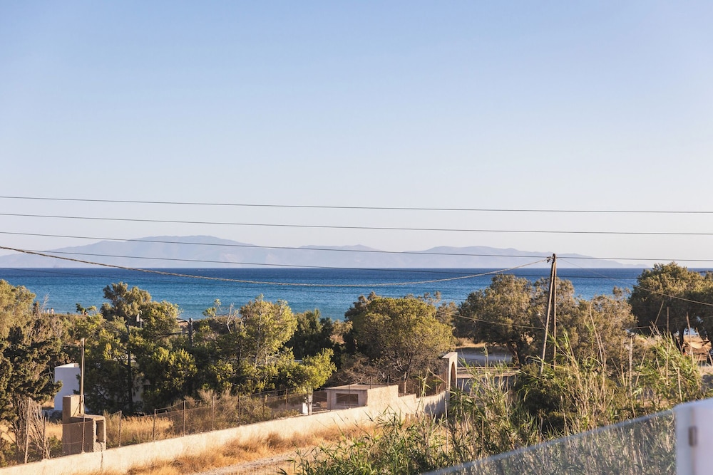 Axopetra Boutique Hotel 119/124
