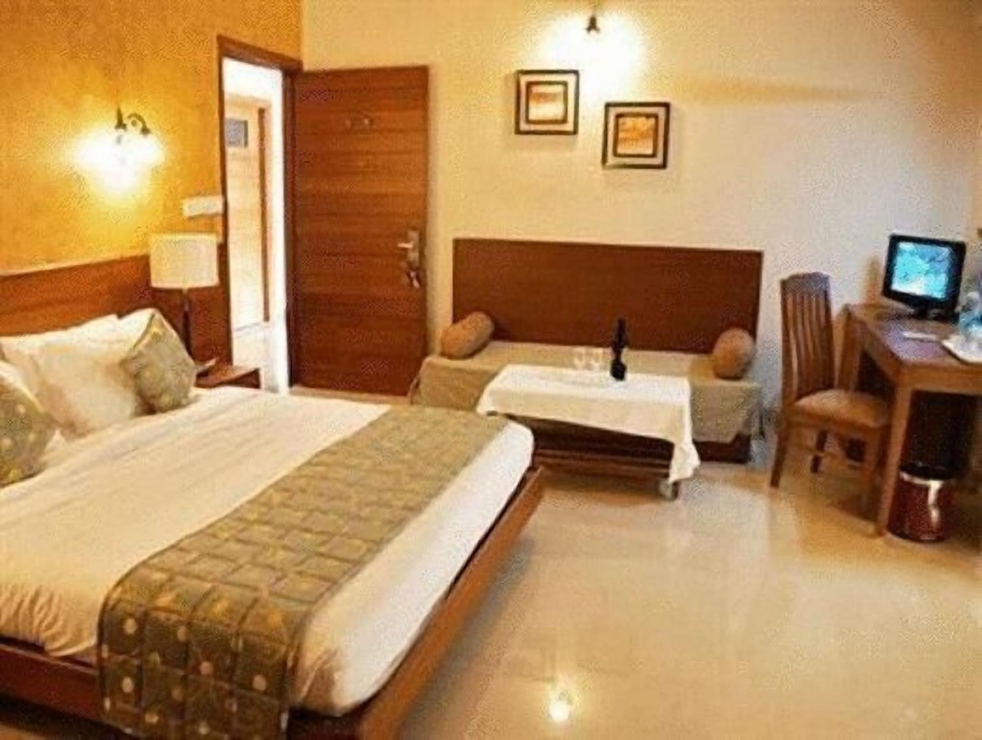 Junior Suite, Bathtub